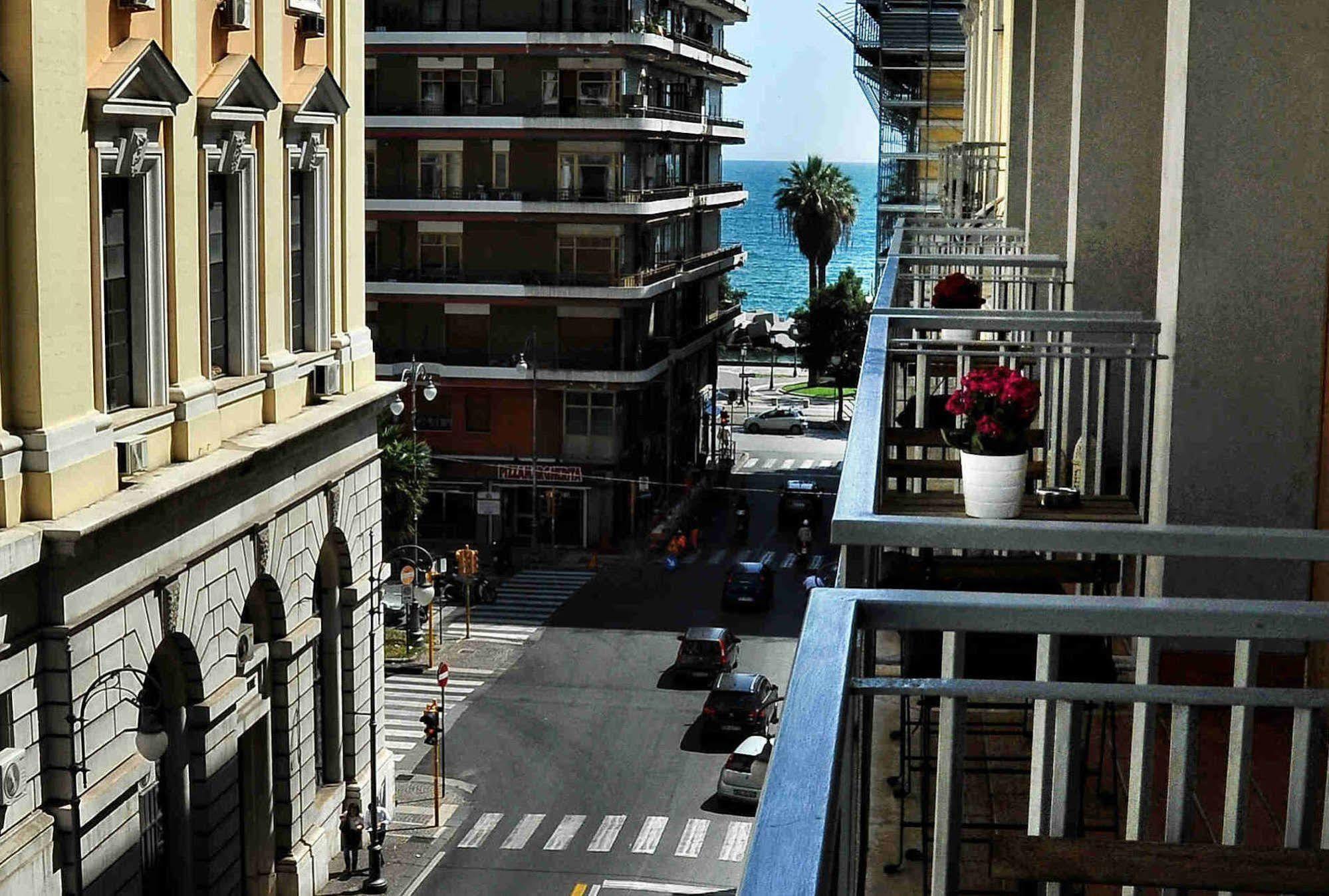 Casa Castagna Bed & Breakfast Salerno Dış mekan fotoğraf